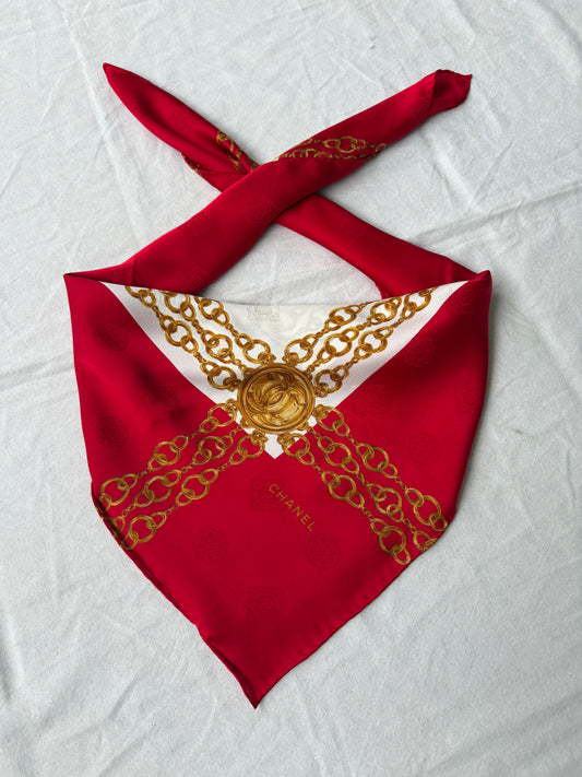 Foulard Chanel - Modèle rouge et blanc avec chaînes dorées