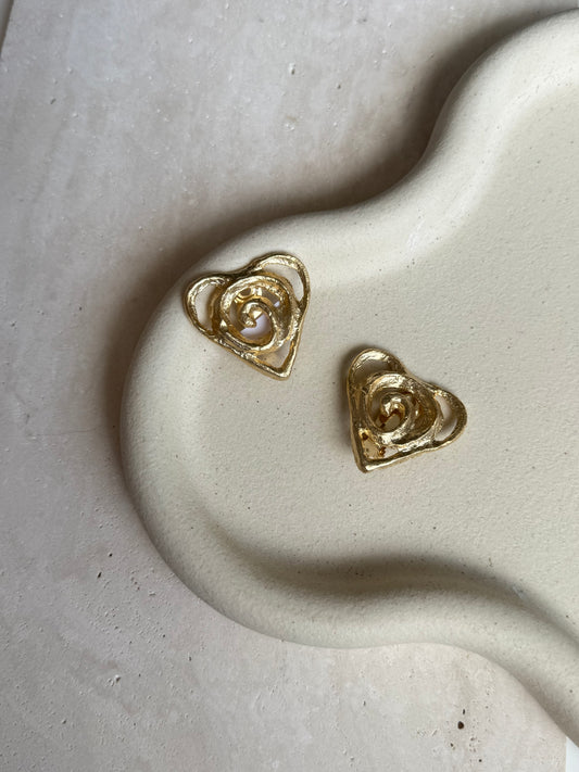 Boucles d’oreilles vintage - Grands cœurs dorés ajourés