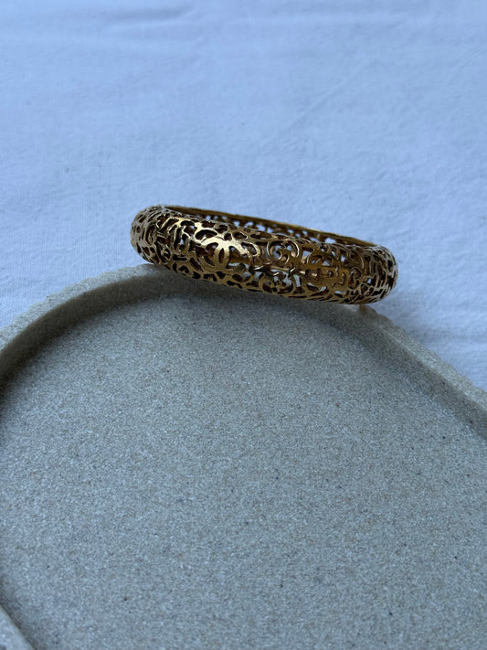 Vintage Chanel bracelet - CC lace bangle