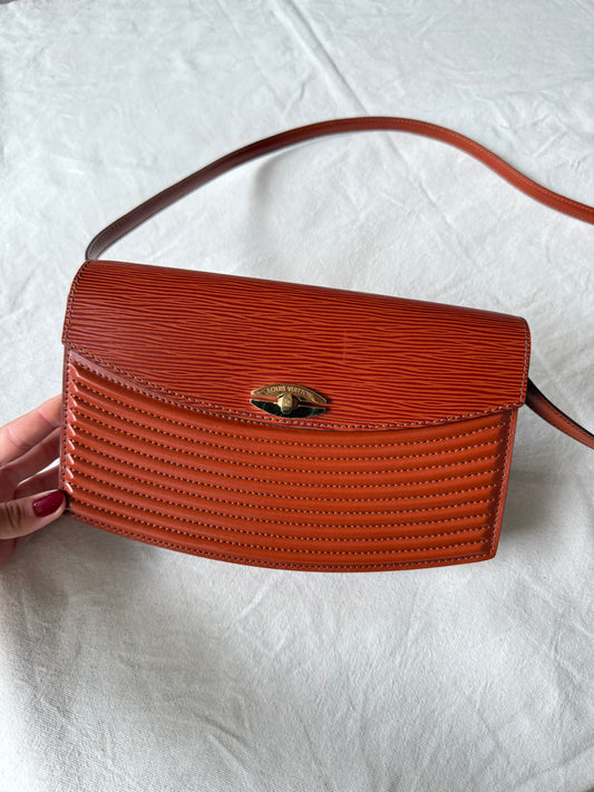 Sac Louis Vuitton- Modèle Presbourg en cuir épi cognac