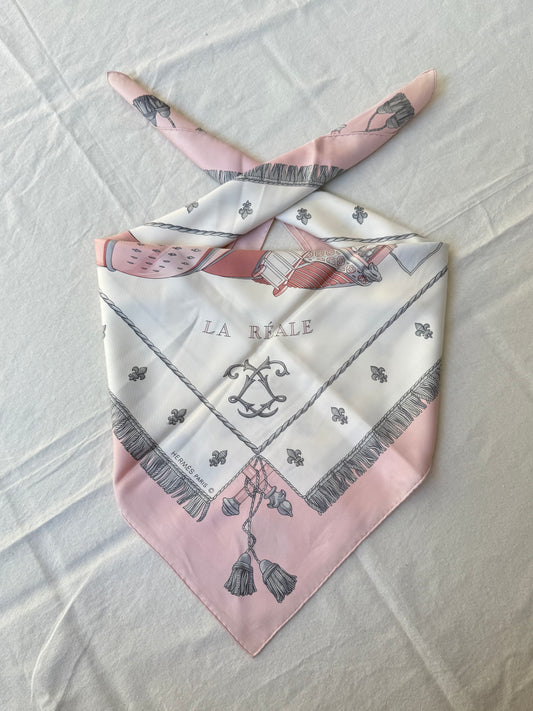 Foulard Hermès – Modèle Vue du Carrosse de la Galère La Réale
