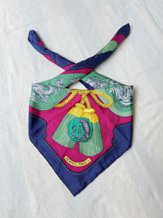 Foulard Hermès – modèle Tsubas