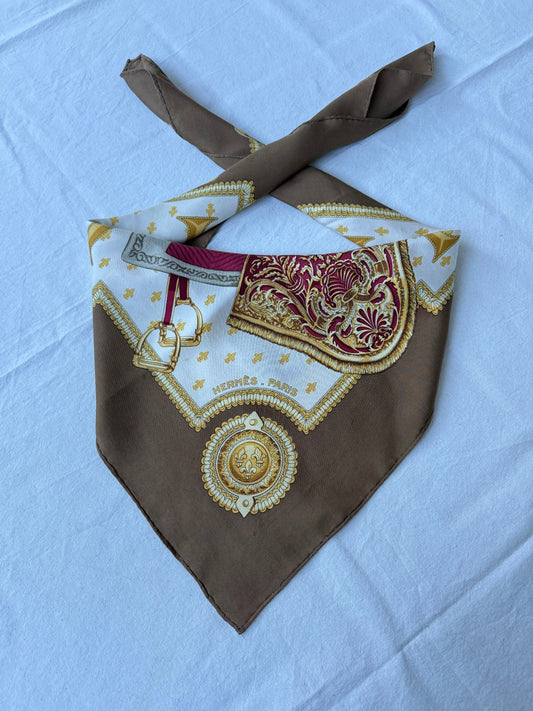 Foulard Hermès – Modèle Selles à Housse