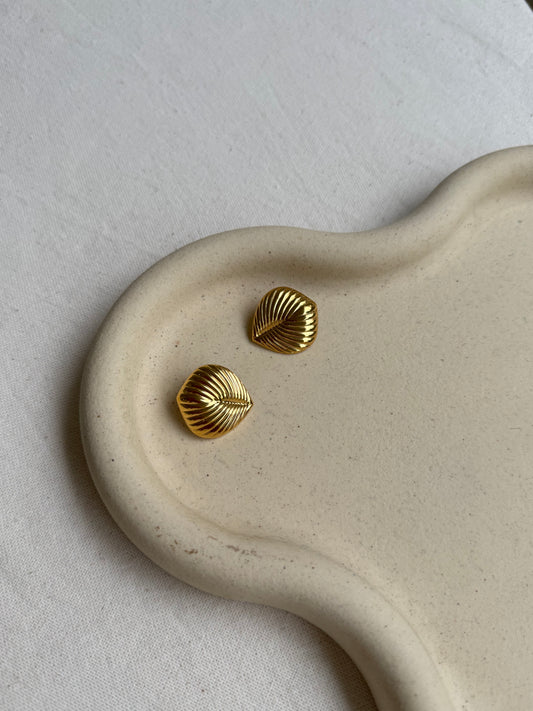Boucles d’oreilles vintage - Feuilles dorées rainurées