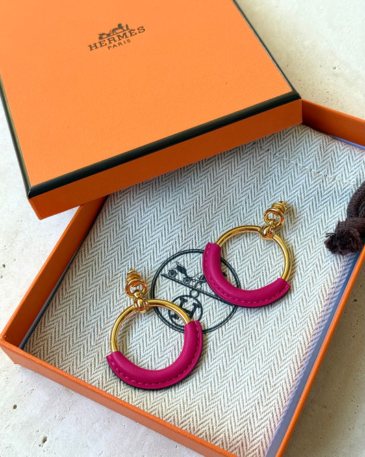 Boucles d’oreilles Hermes - Cuir fuchsia et métal doré
