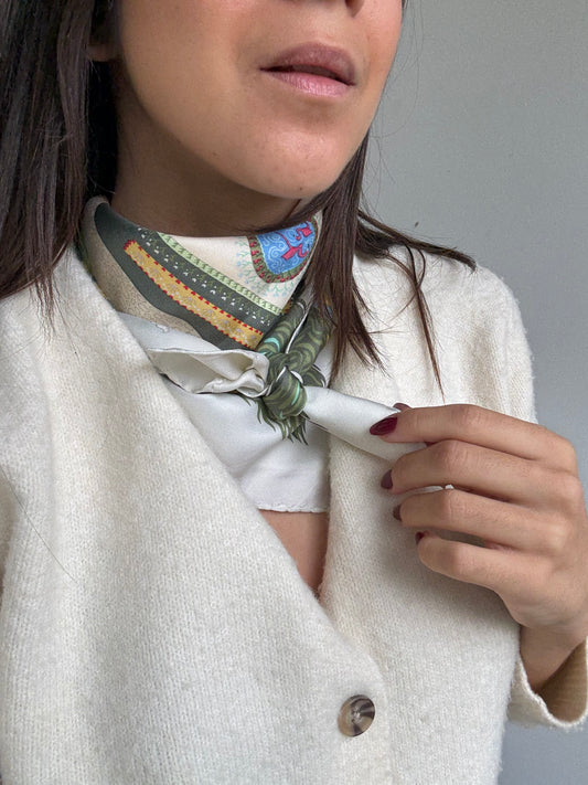 Foulard Hermès – Modèle Jardin Enchanté