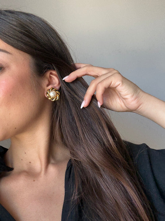 Boucles d’oreilles vintage Chanel - Perles fantaisies tressées