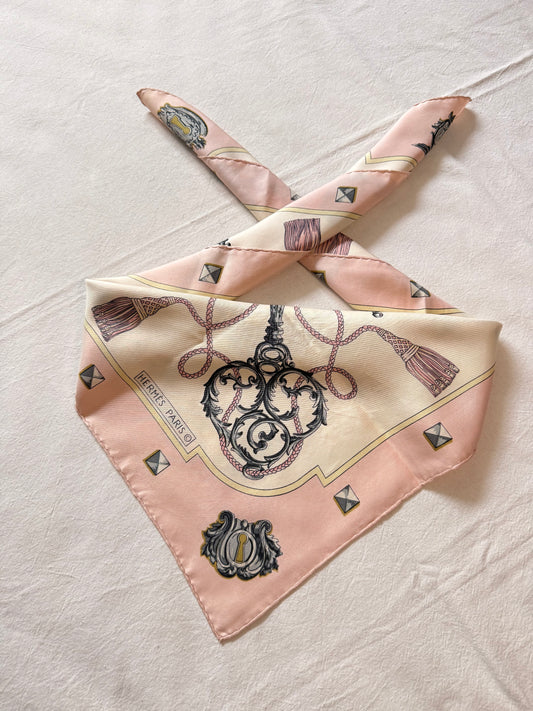 Foulard Hermès – Modèle Les Clés