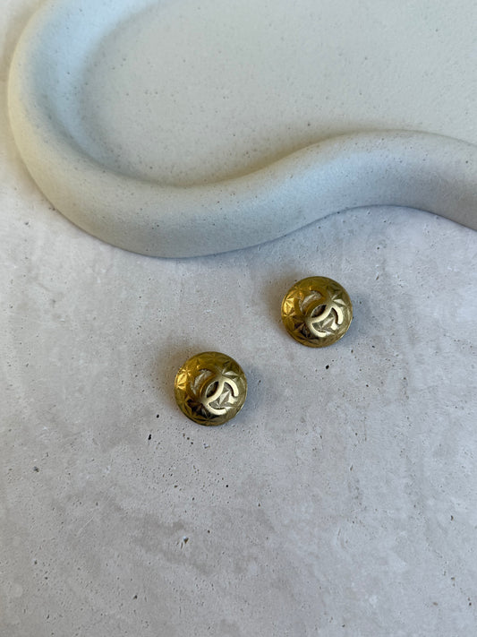 Boucles d’oreilles vintage Chanel - Rondes avec logo CC