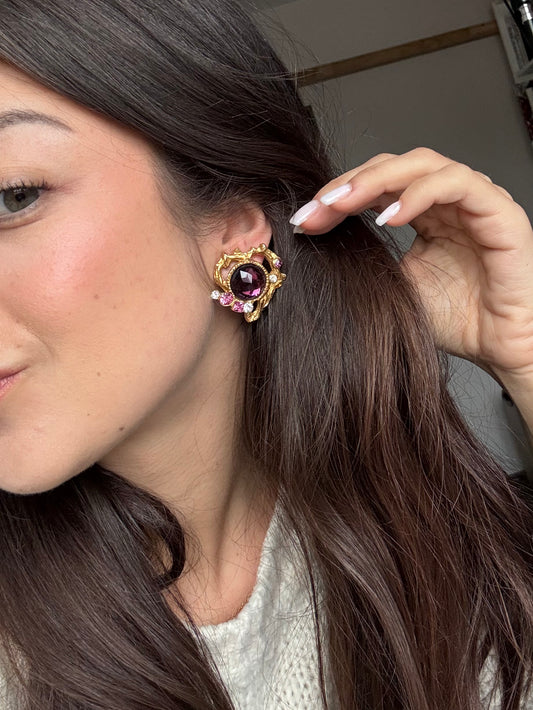 Boucles d'oreilles Christian Lacroix - Coeurs strass violets et roses