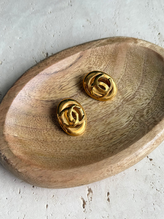 Boucles d’oreilles Chanel vintage - Ovales CC