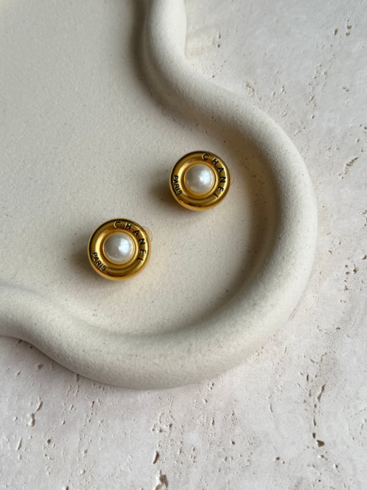 Boucles d’oreilles Chanel vintage - Rondes et perles fantaisies