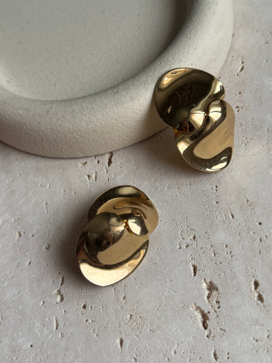 Boucles d’oreilles Christian Dior vintage - Pétales dorées