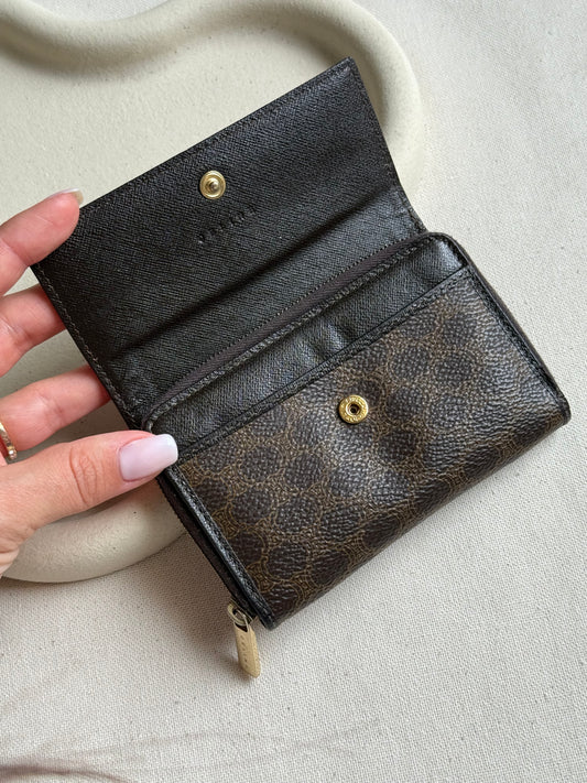 Porte monnaie Céline triomphe