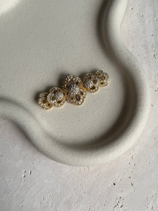 Broche Christian Dior vintage - Dentelle ornée de strass