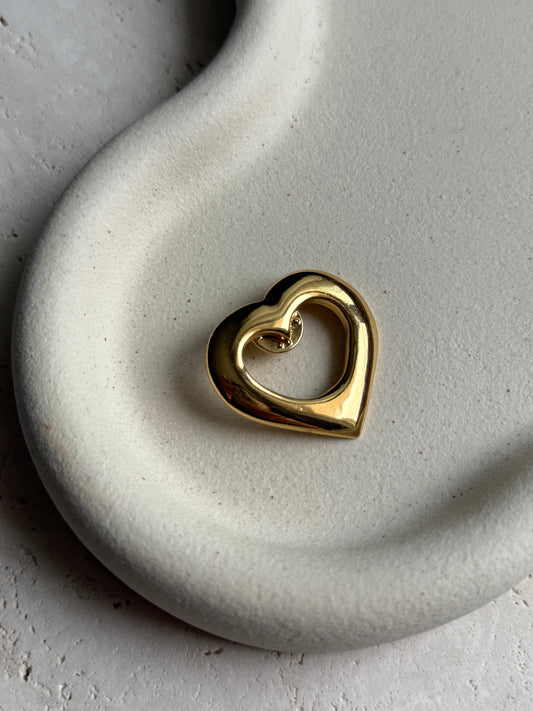 Pins Yves Saint Laurent vintage - Coeur doré ajouré