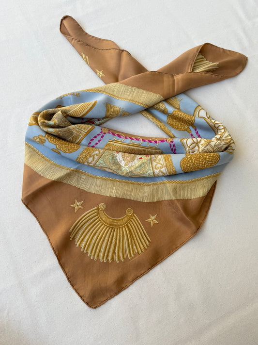 Foulard Hermès – Modèle Poste et Cavalerie