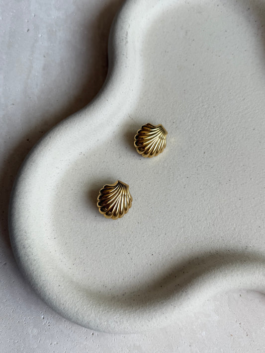 Boucles d’oreilles vintage coquillages dorés