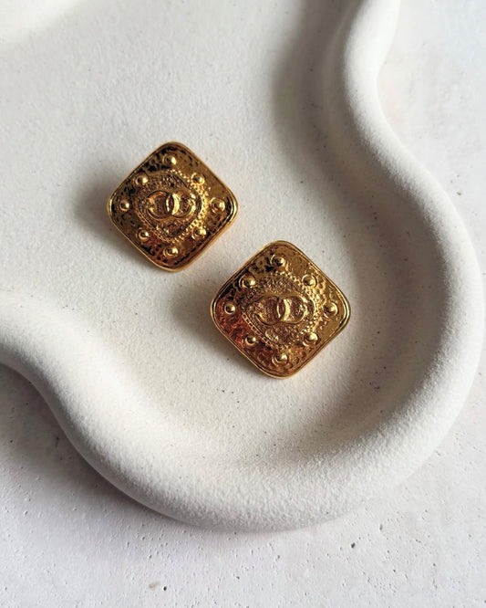 Boucles d’oreilles vintage Chanel - Losanges CC