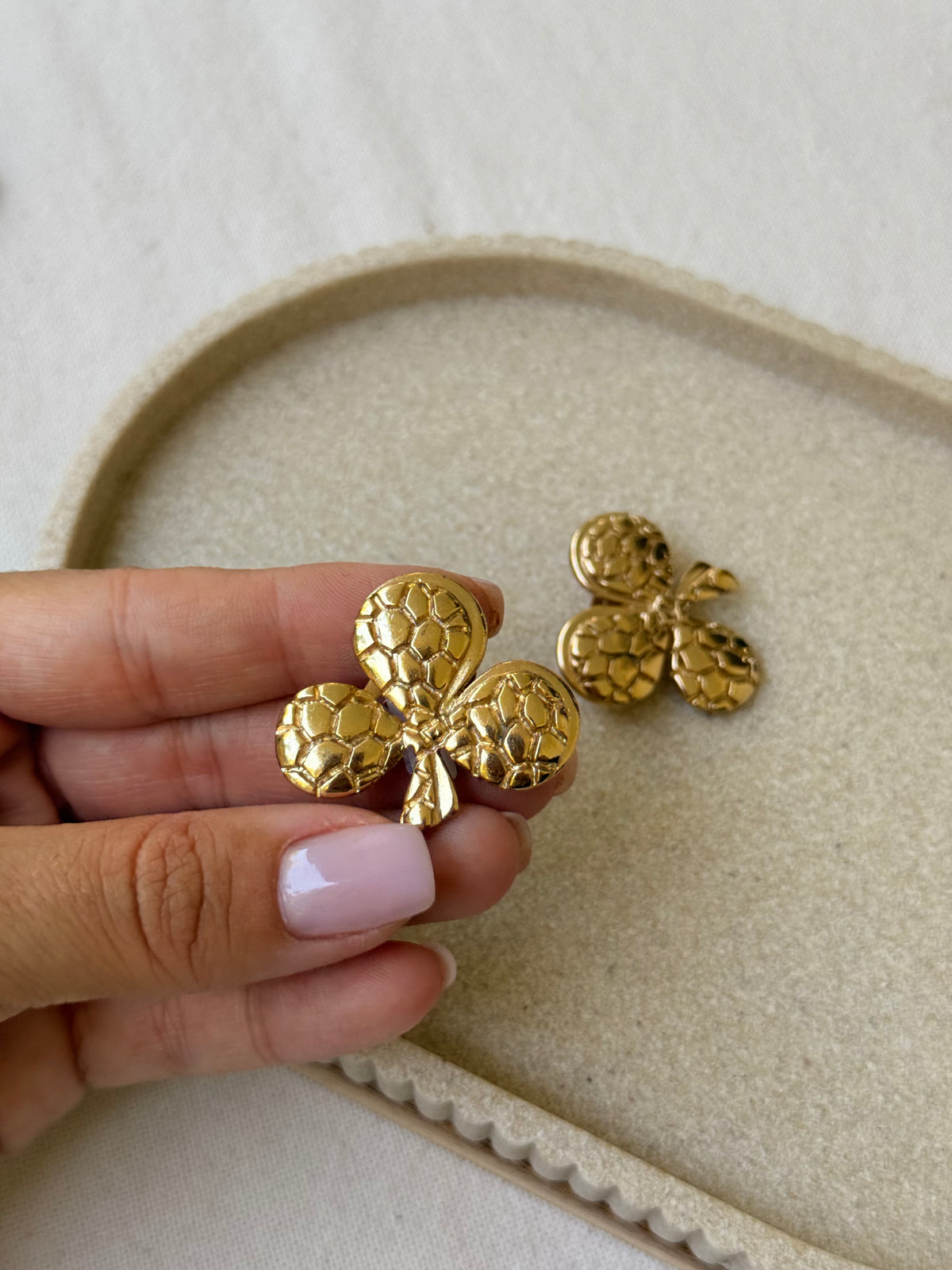 Boucles d’oreilles Rochas vintage - Trèfles dorés