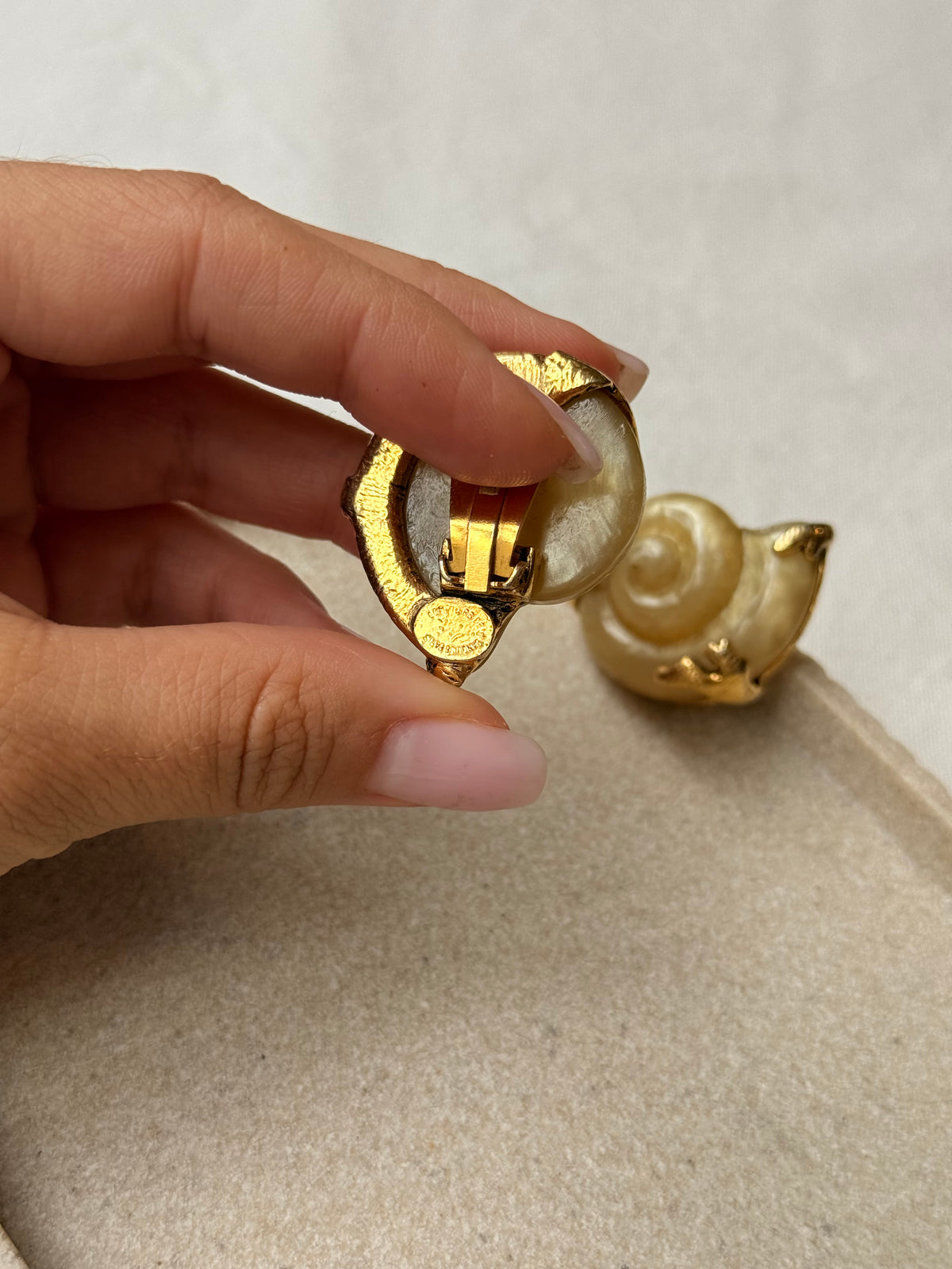 Boucles d’oreilles Comptoirs de la Banquise vintage - Coquillages nacrés