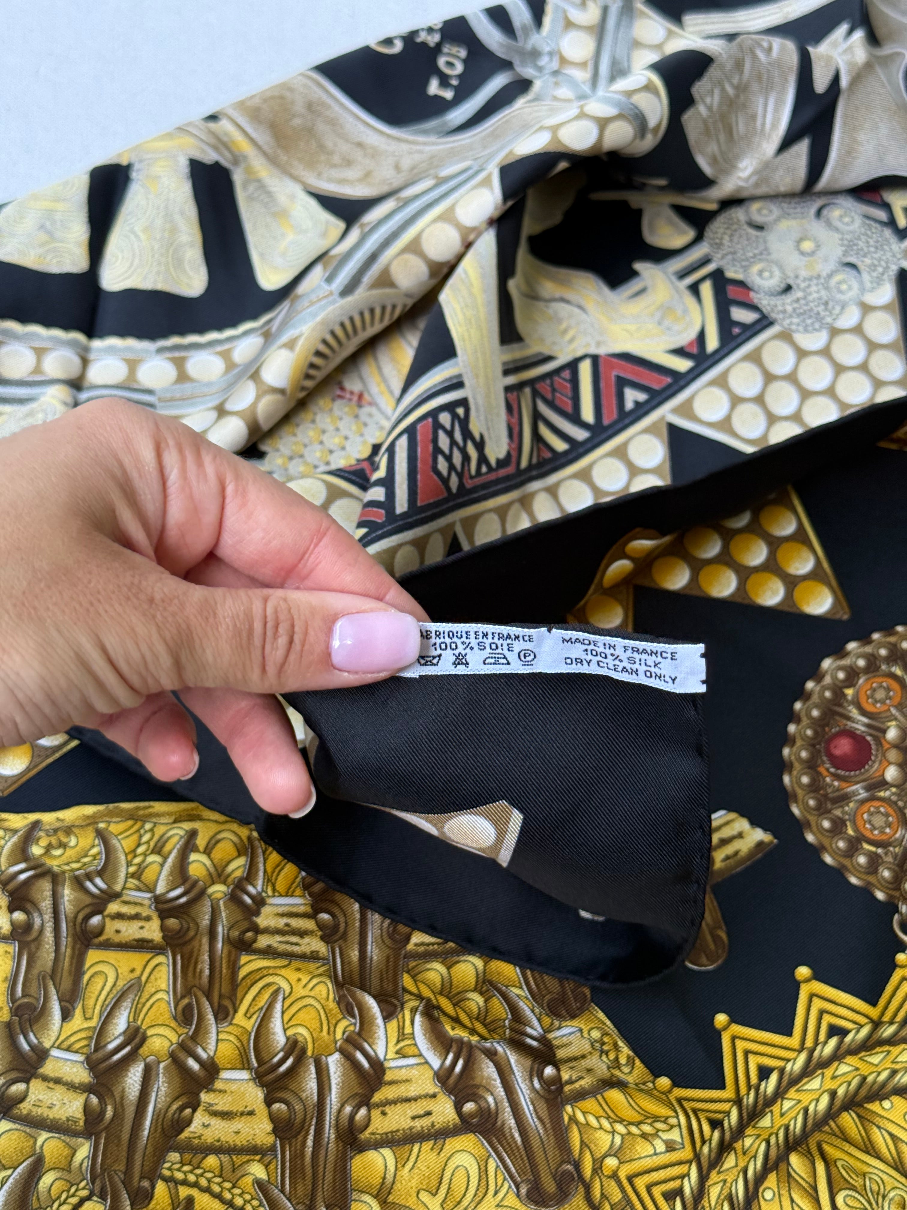 Foulard Hermès – Modèle L'or des chefs