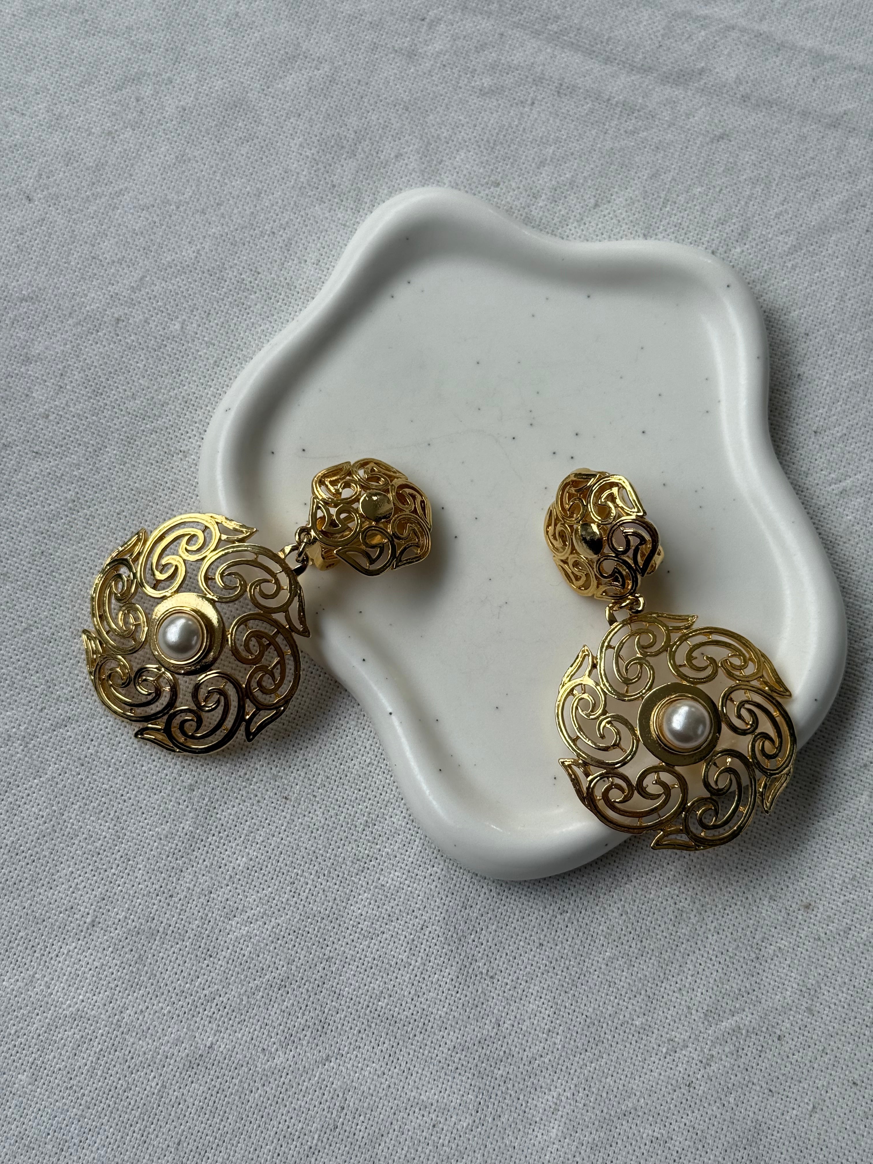 Boucles d’oreilles vintage - Pendantes arabesques et perles