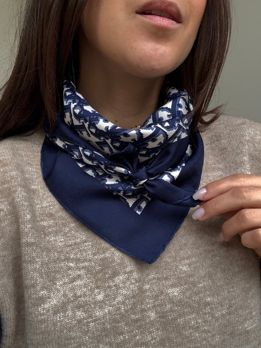 Foulard Christian Dior – Modèle monogramme bleu