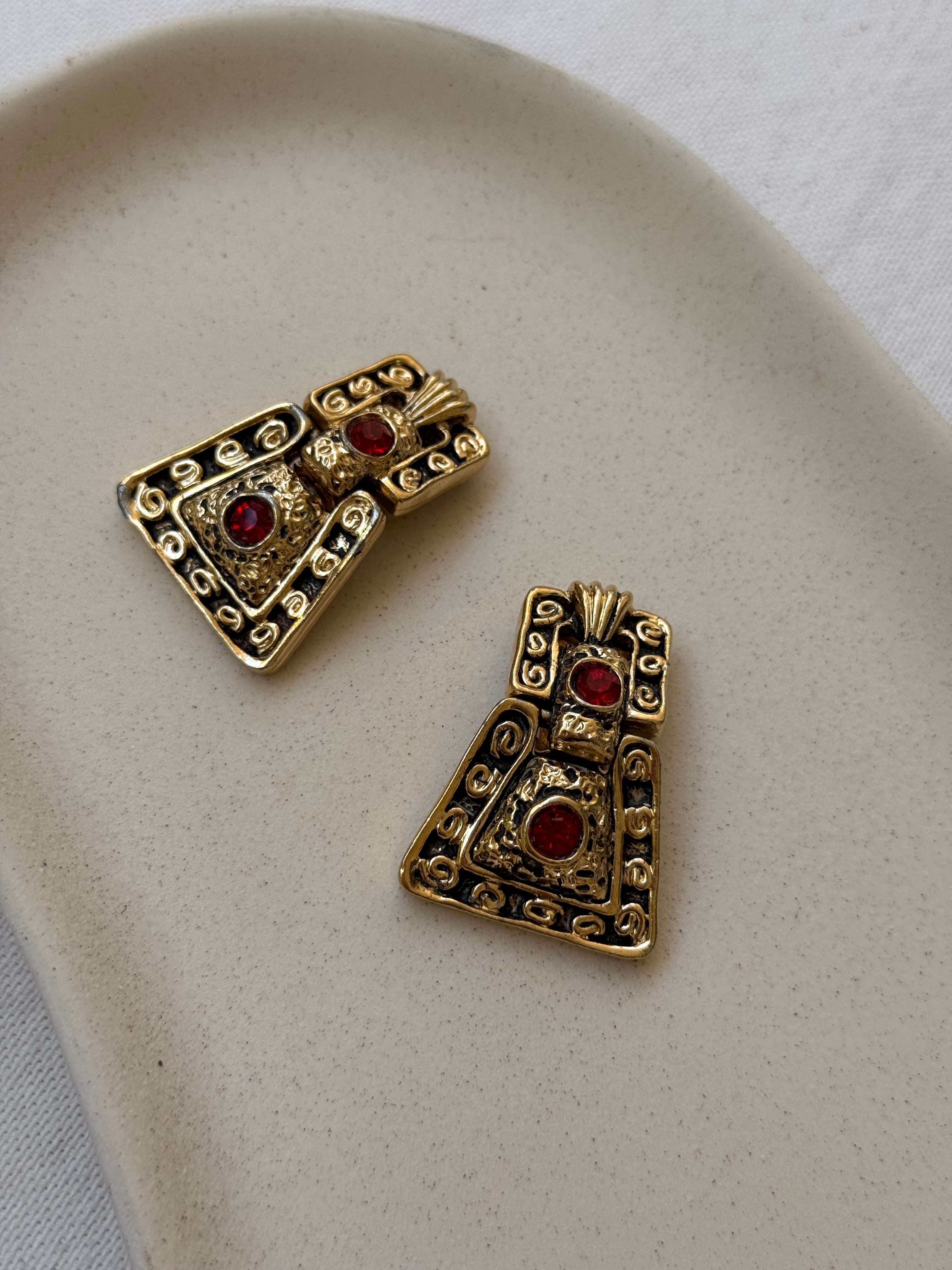 Boucles d’oreilles vintage - Pendantes strass rouge