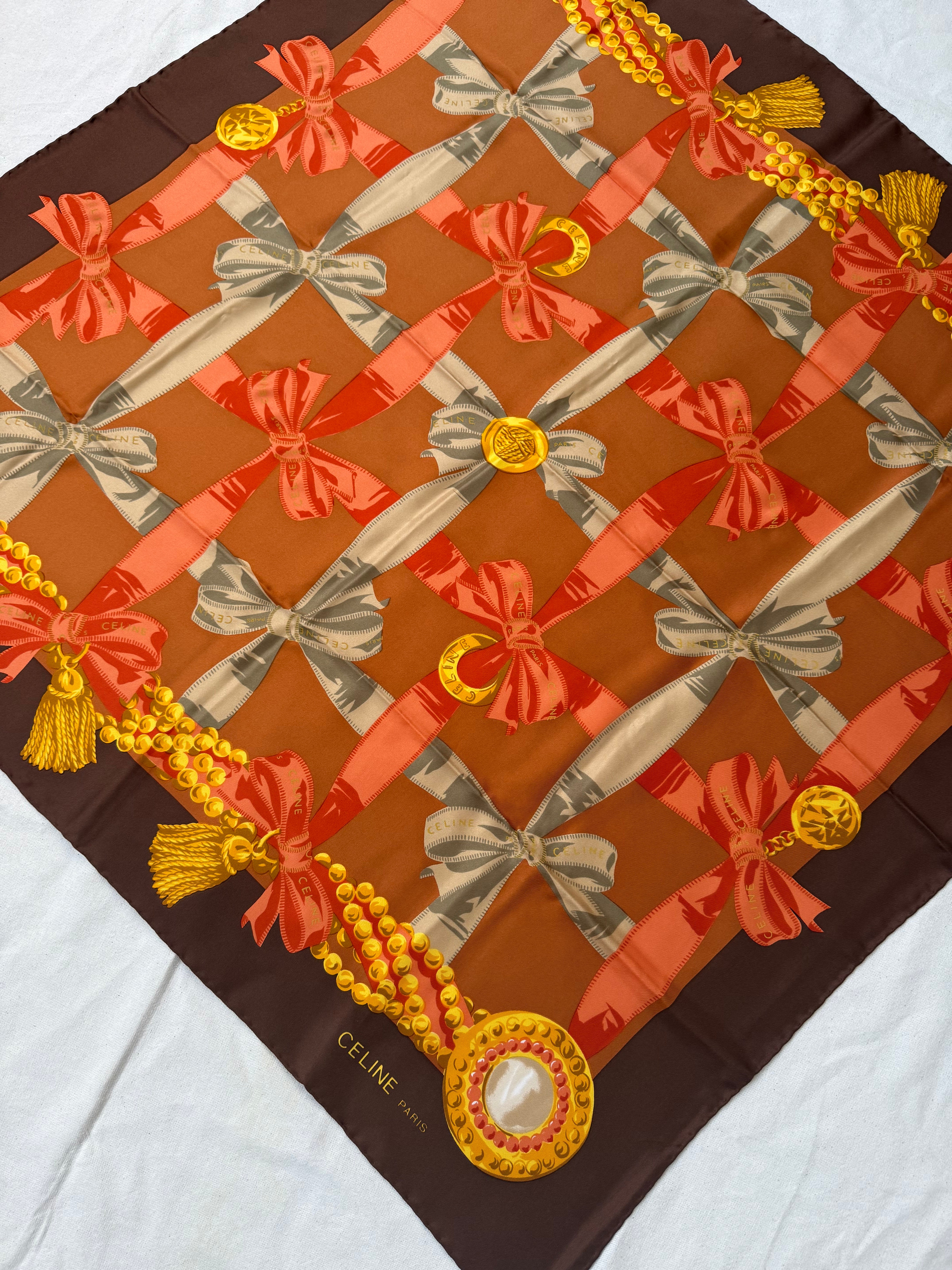 Celine Scarf – Knot Patterns