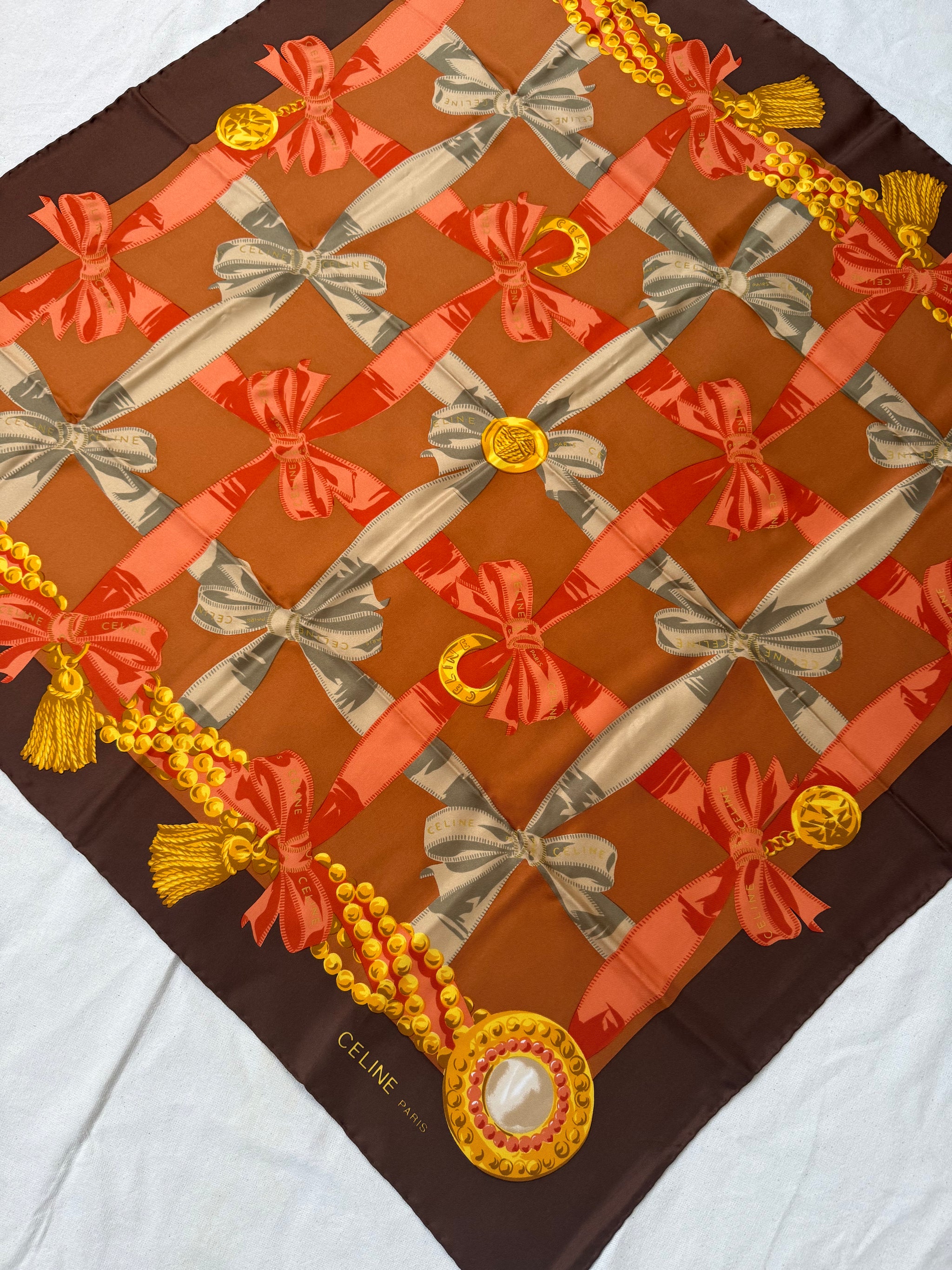 Celine Scarf – Knot Patterns