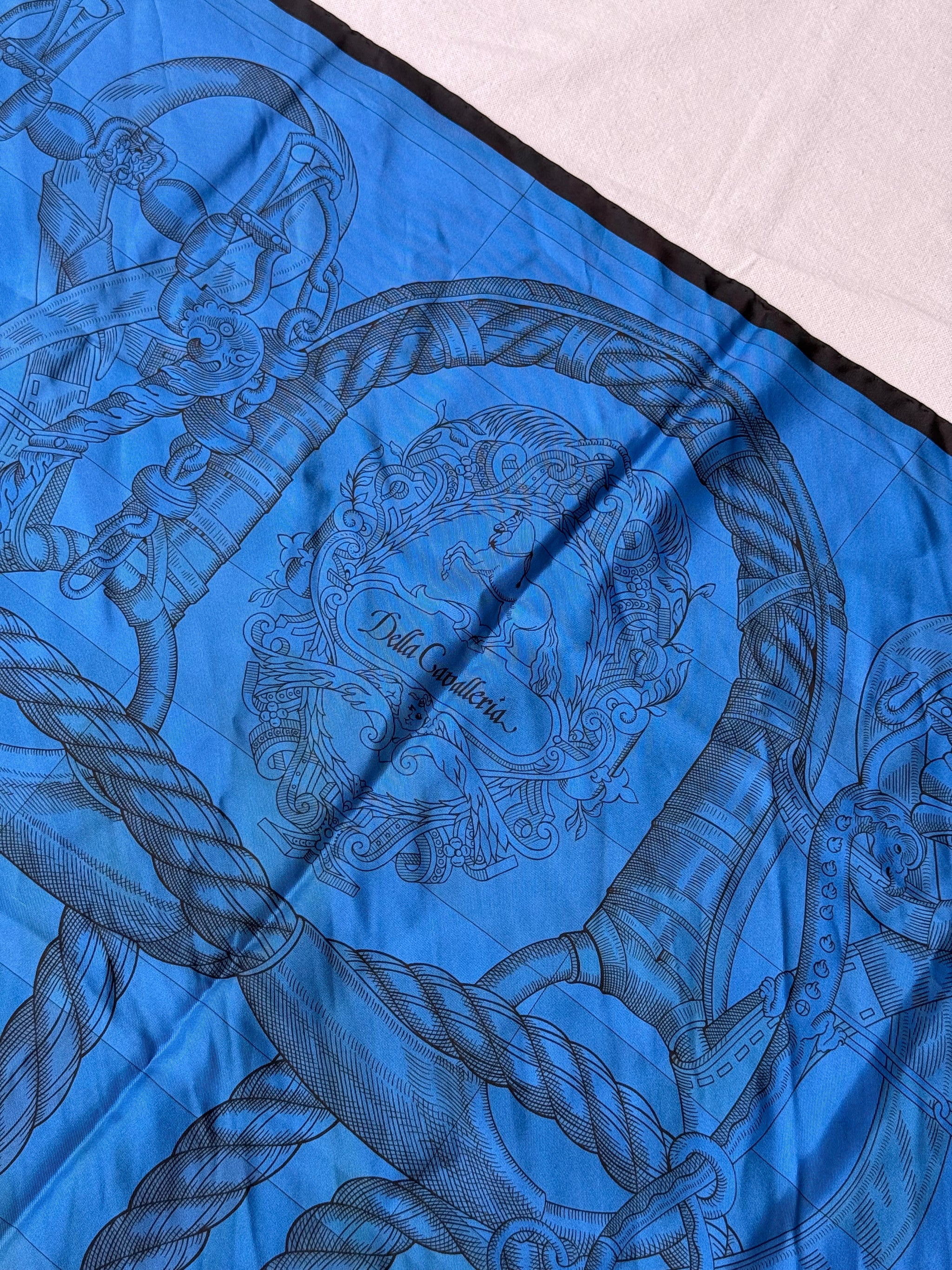 Foulard Hermès double face – Modèle Della cavalleria