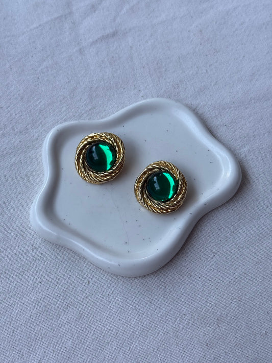 Boucles d’oreilles vintage - Cabochons verts et monture dorée