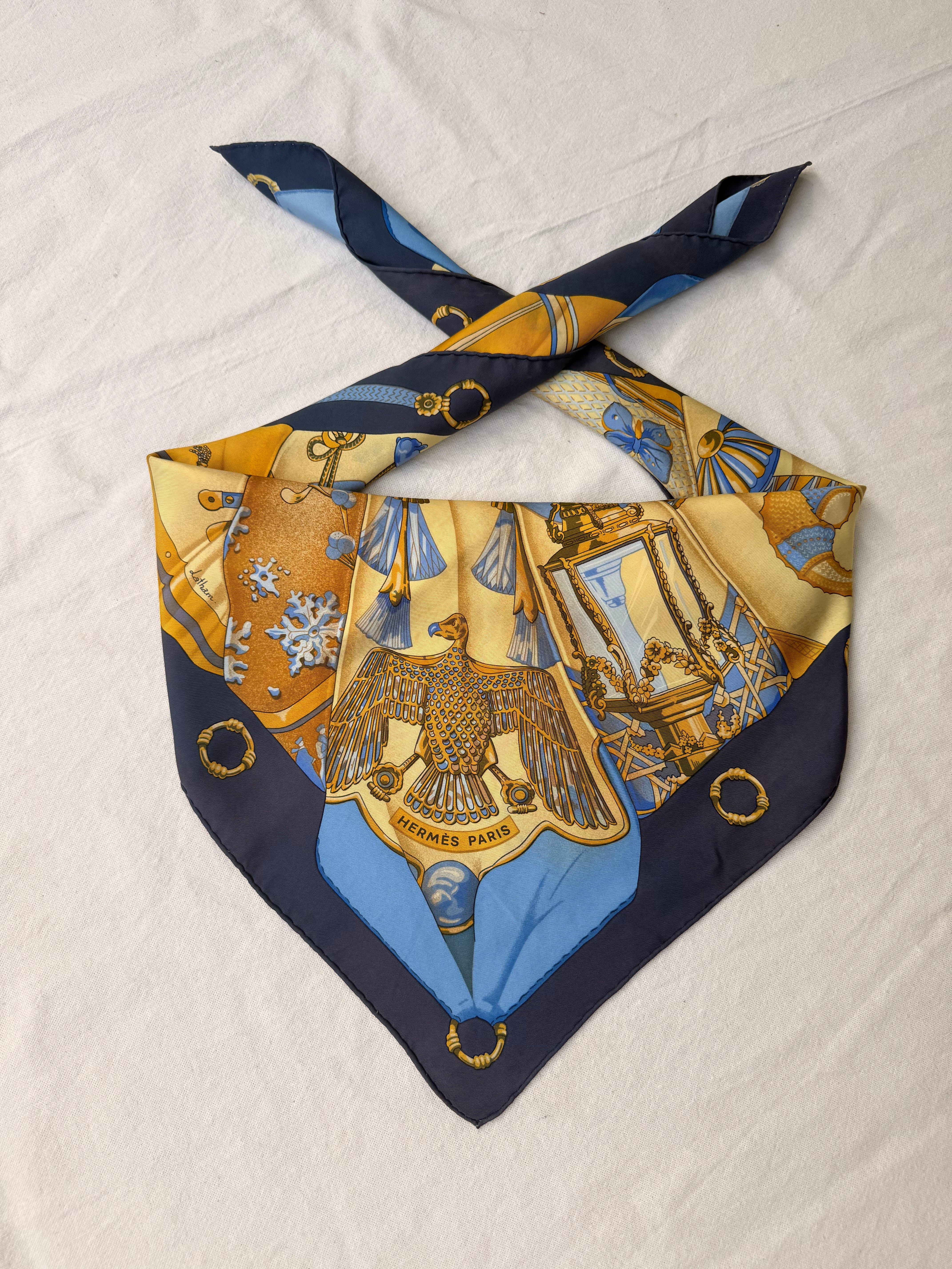 Foulard Hermès – Modèle Soleil de Soie