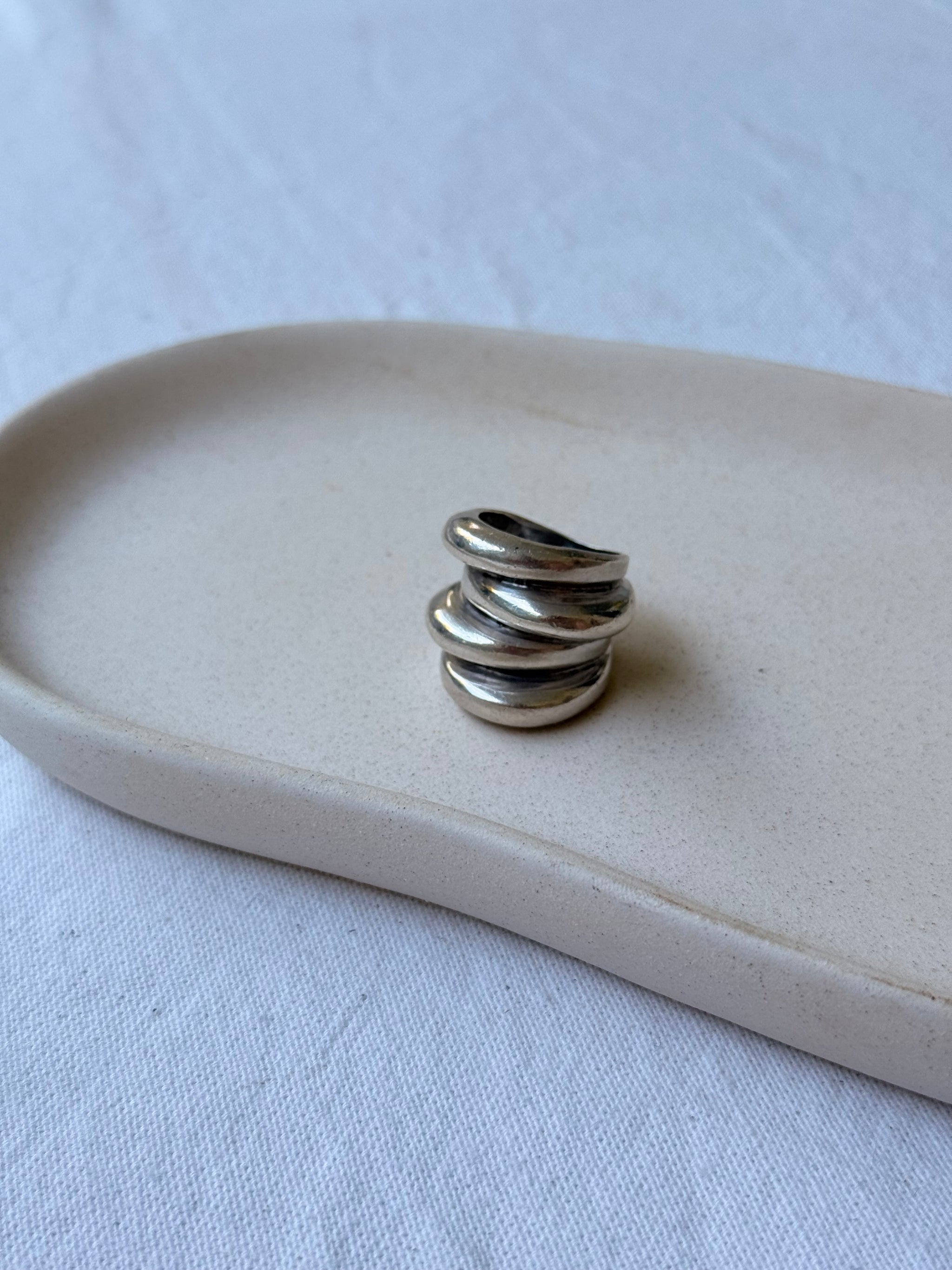 Bague vintage bombée en argent 925
