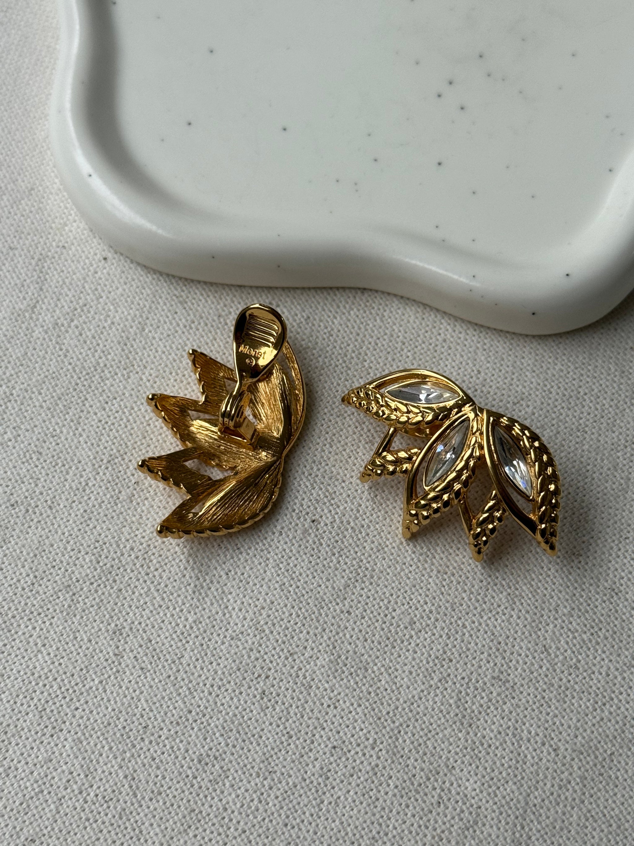 Boucles d’oreilles Monet vintage - Feuilles dorées et strass cristal