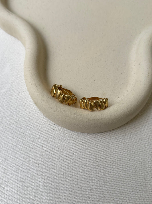 Boucles d’oreilles Nina Ricci vintage - Créoles gouttes dorées