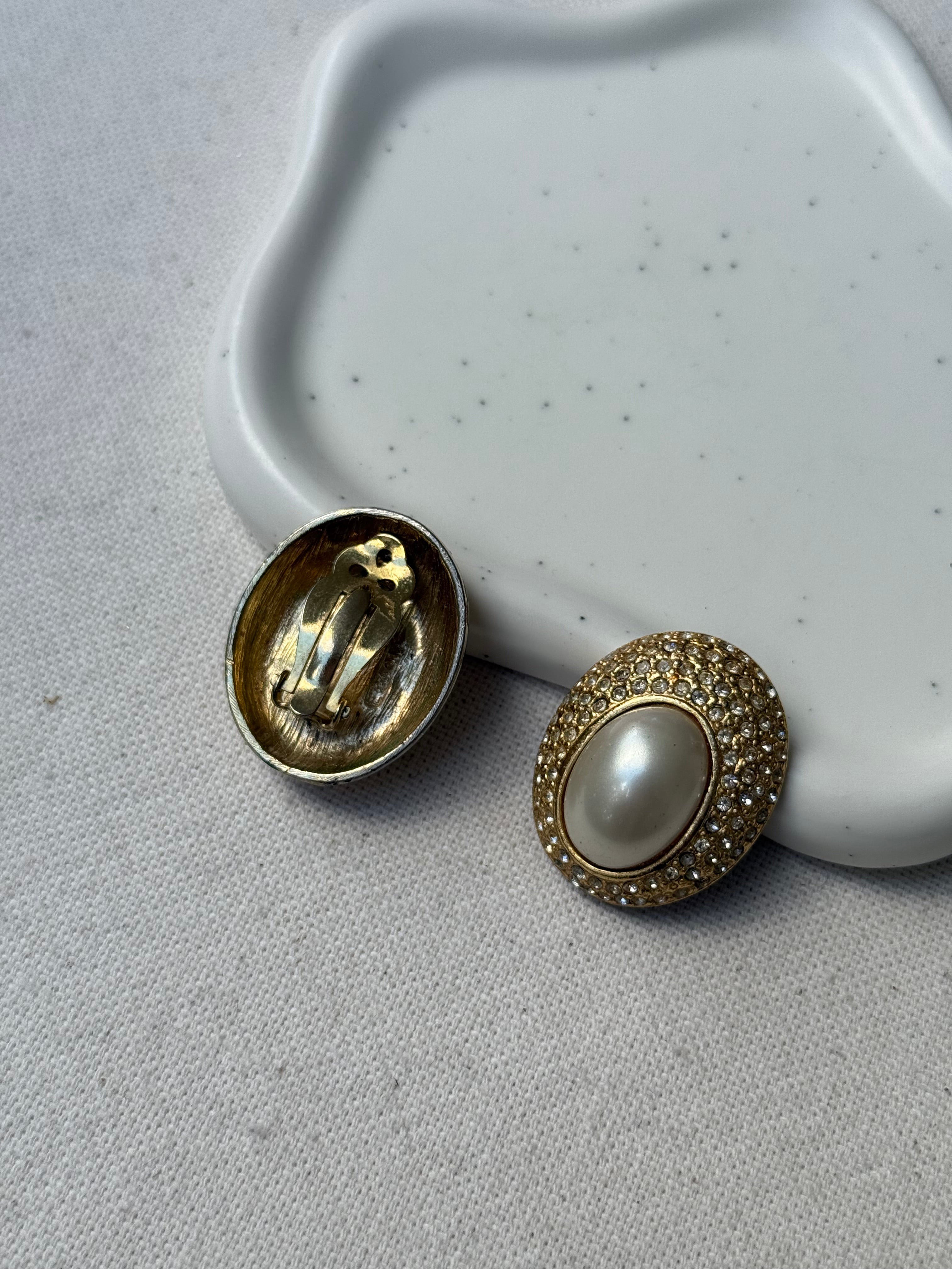 Boucles d’oreilles vintage - Ovales perlées pavées