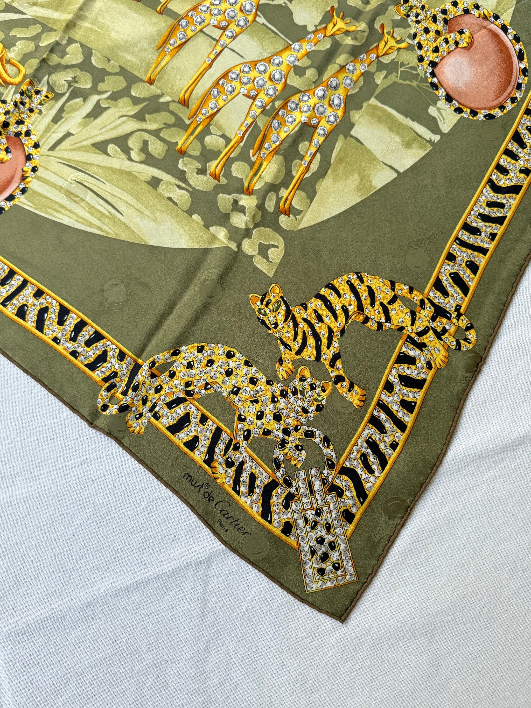 Foulard Cartier – Motif savane kaki