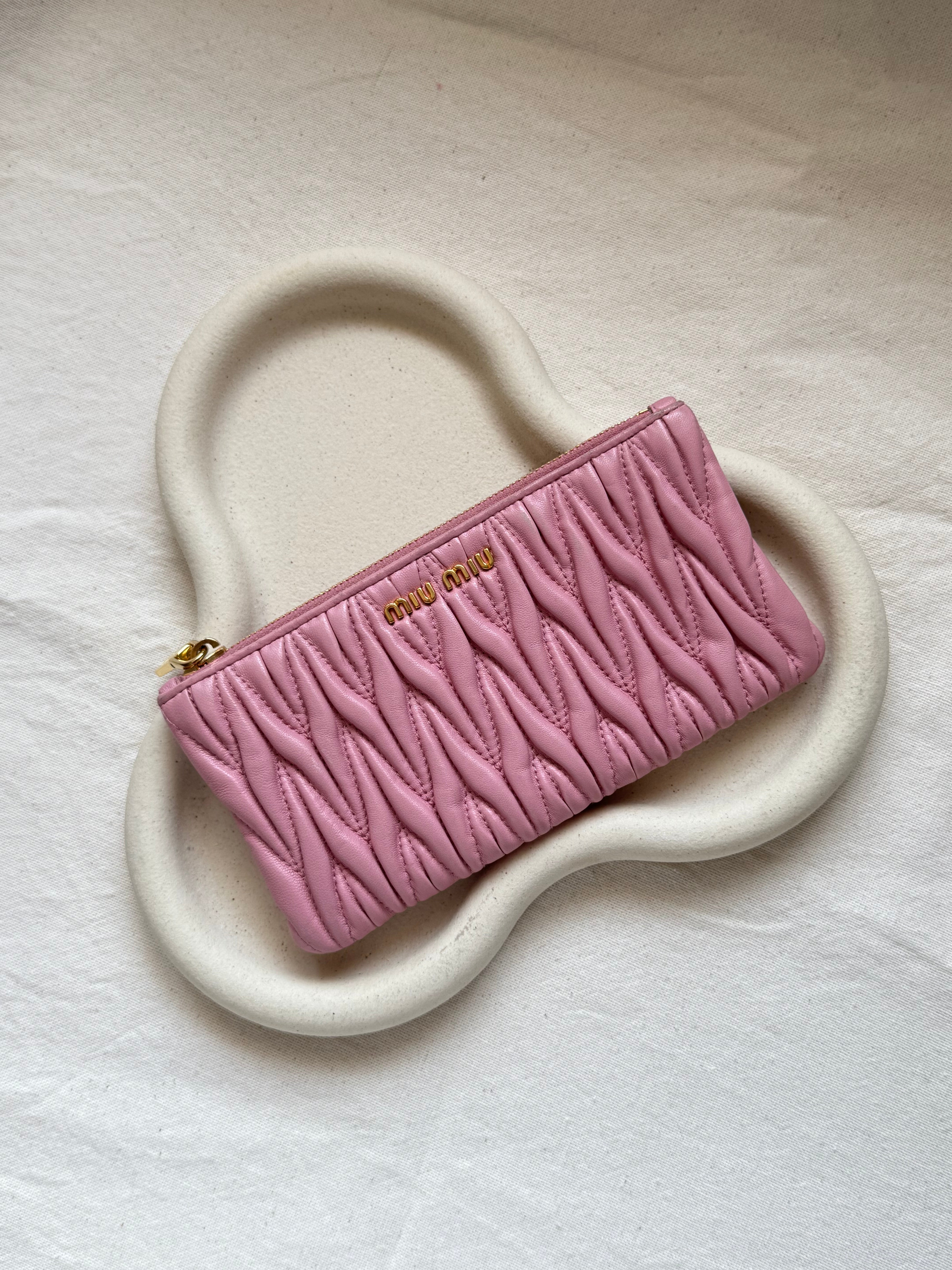 Pochette Miu Miu - Cuir matelassé rose