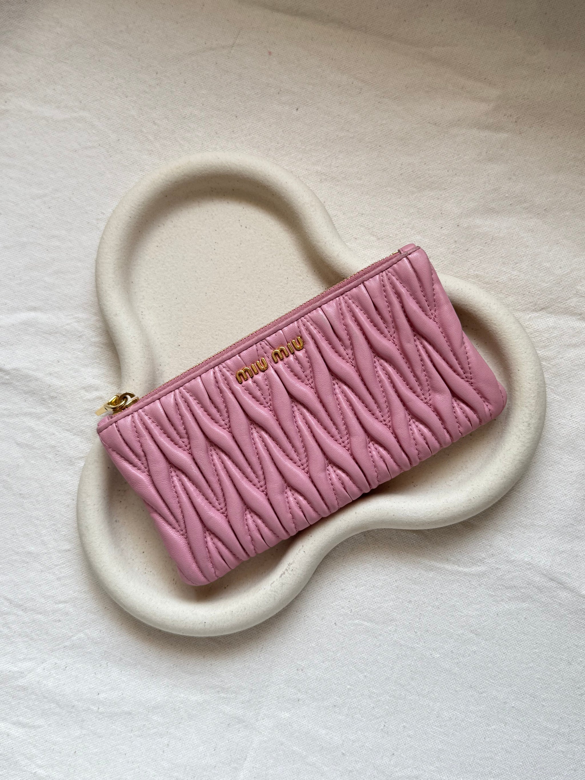 Pochette Miu Miu - Cuir matelassé rose