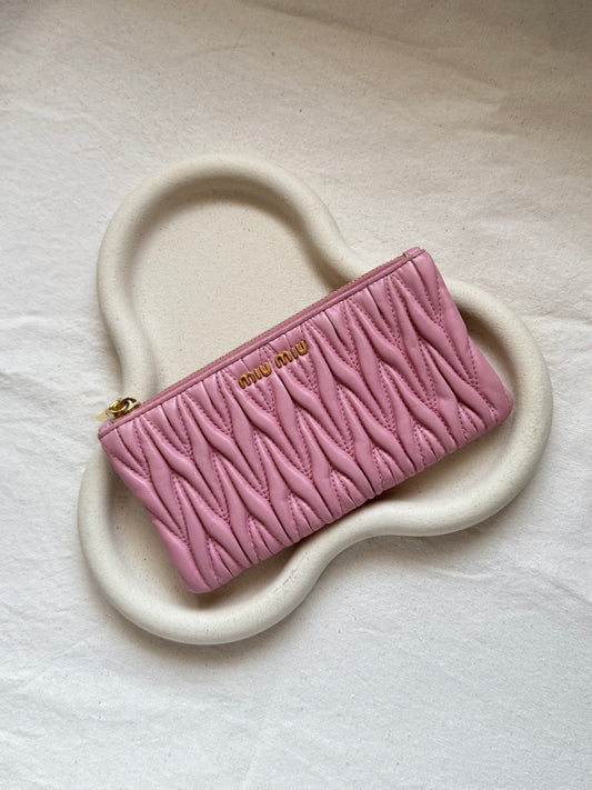 Pochette Miu Miu - Cuir matelassé rose