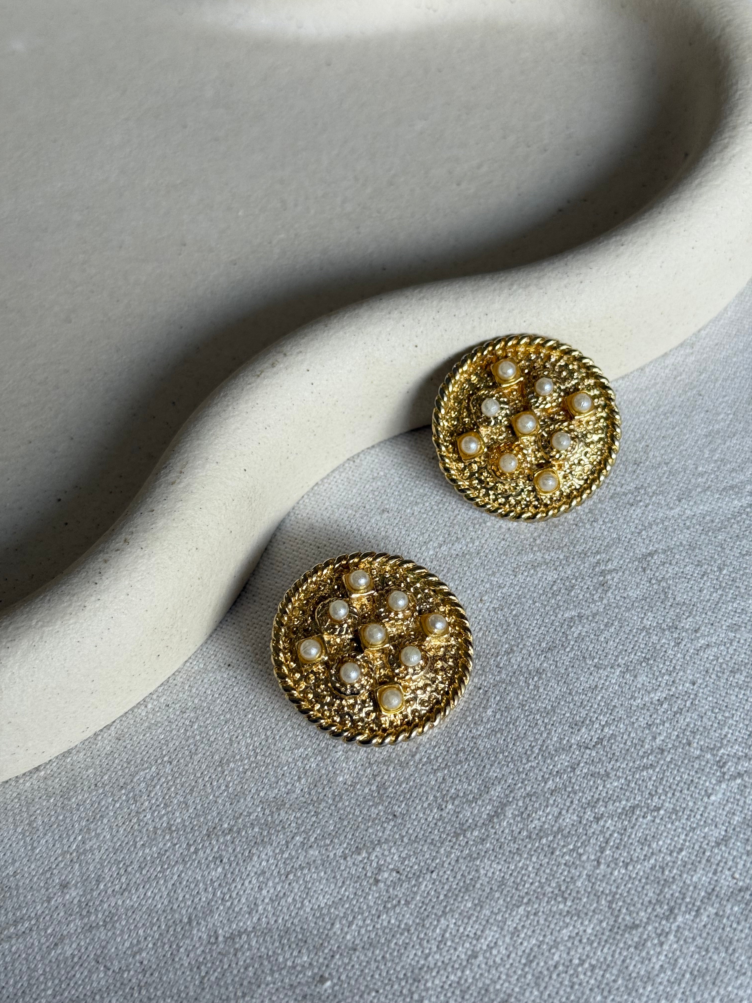 Vintage earrings - Fancy pearls and braiding