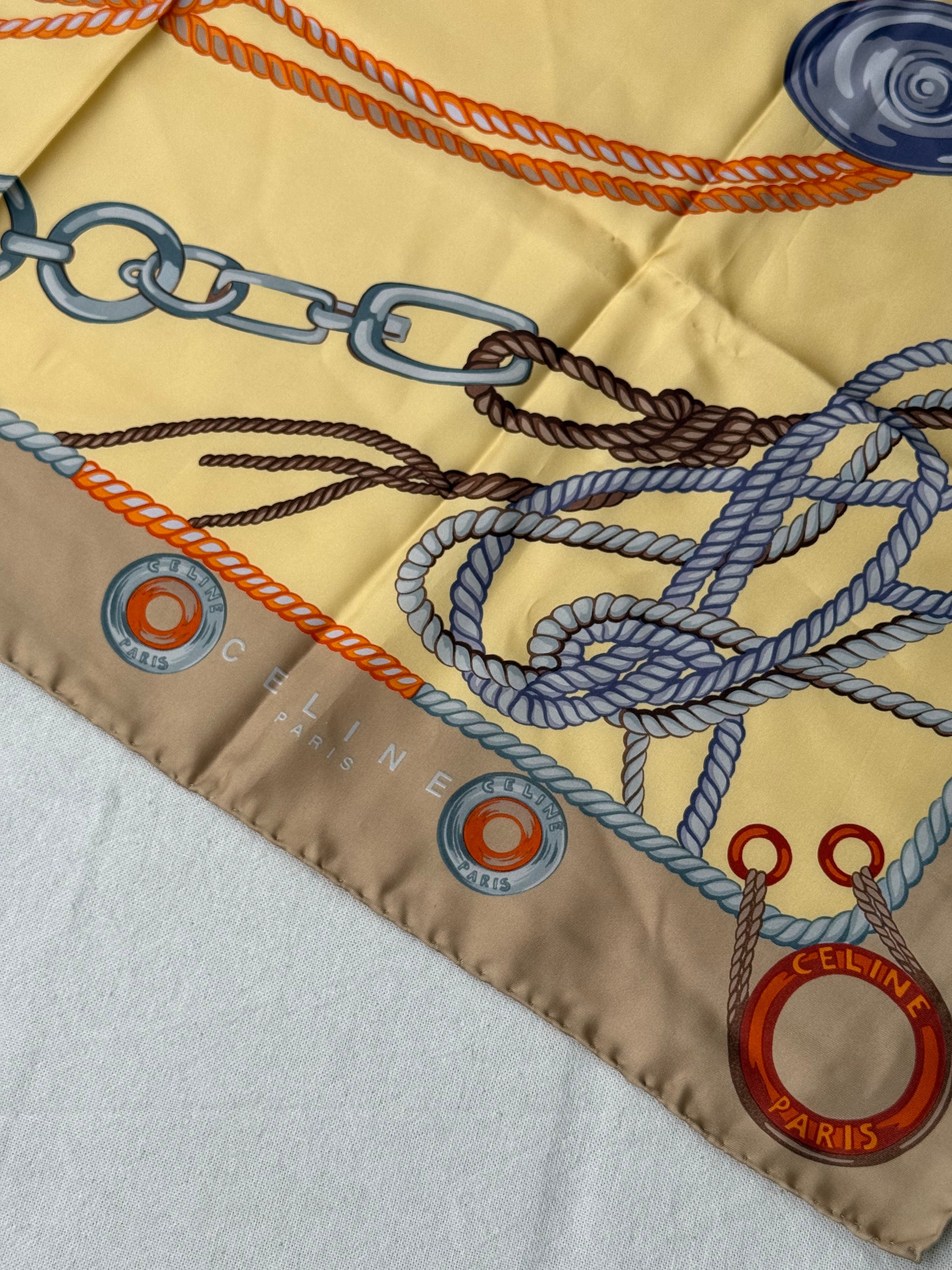 Céline Scarf – Ropes and Chains