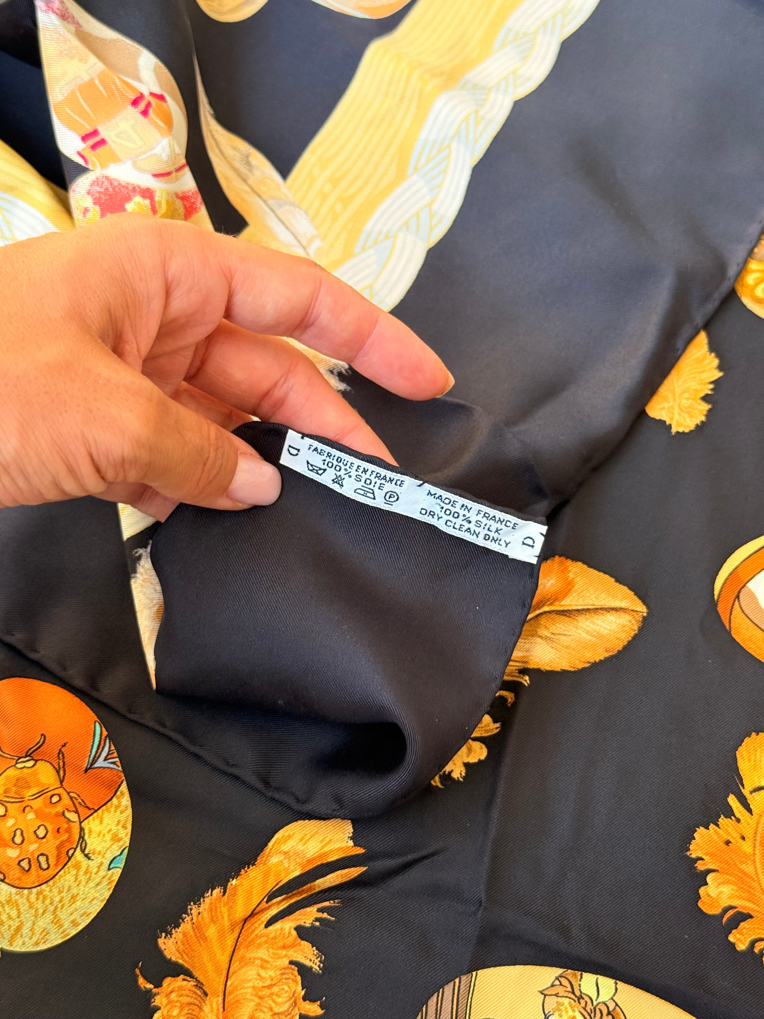 Foulard Hermès – Modèle Couvée d'Hermès