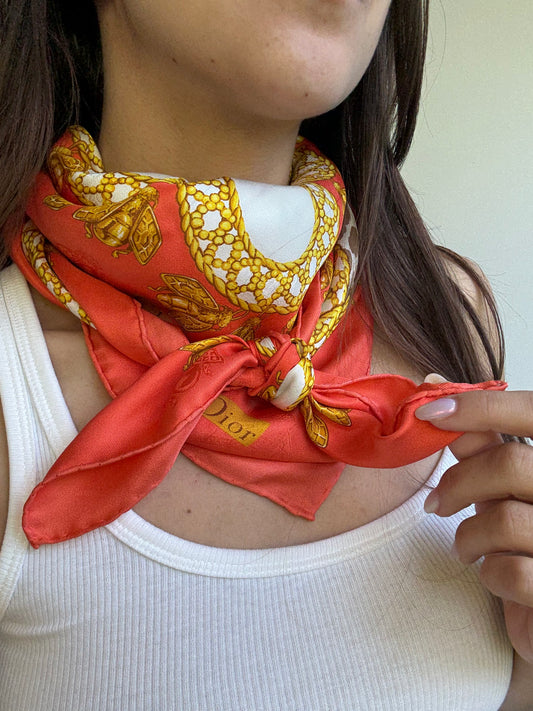 Foulard Christian Dior – Modèle léopard et abeilles