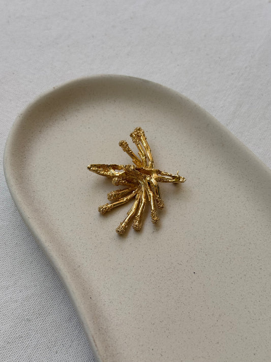Broche vintage - Fleur dorée