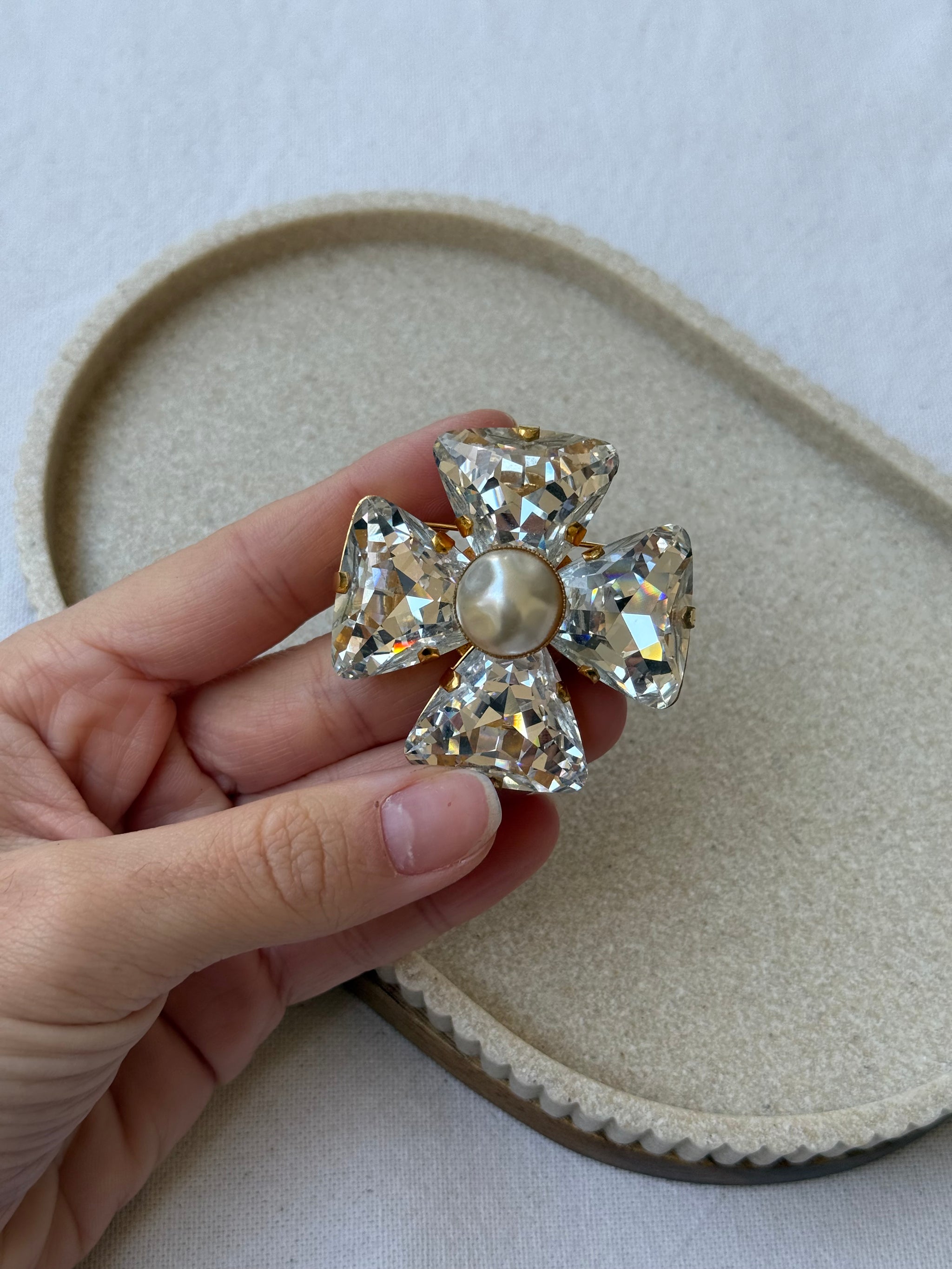 Broche Philippe Ferrandis vintage - Croix cristaux et perles