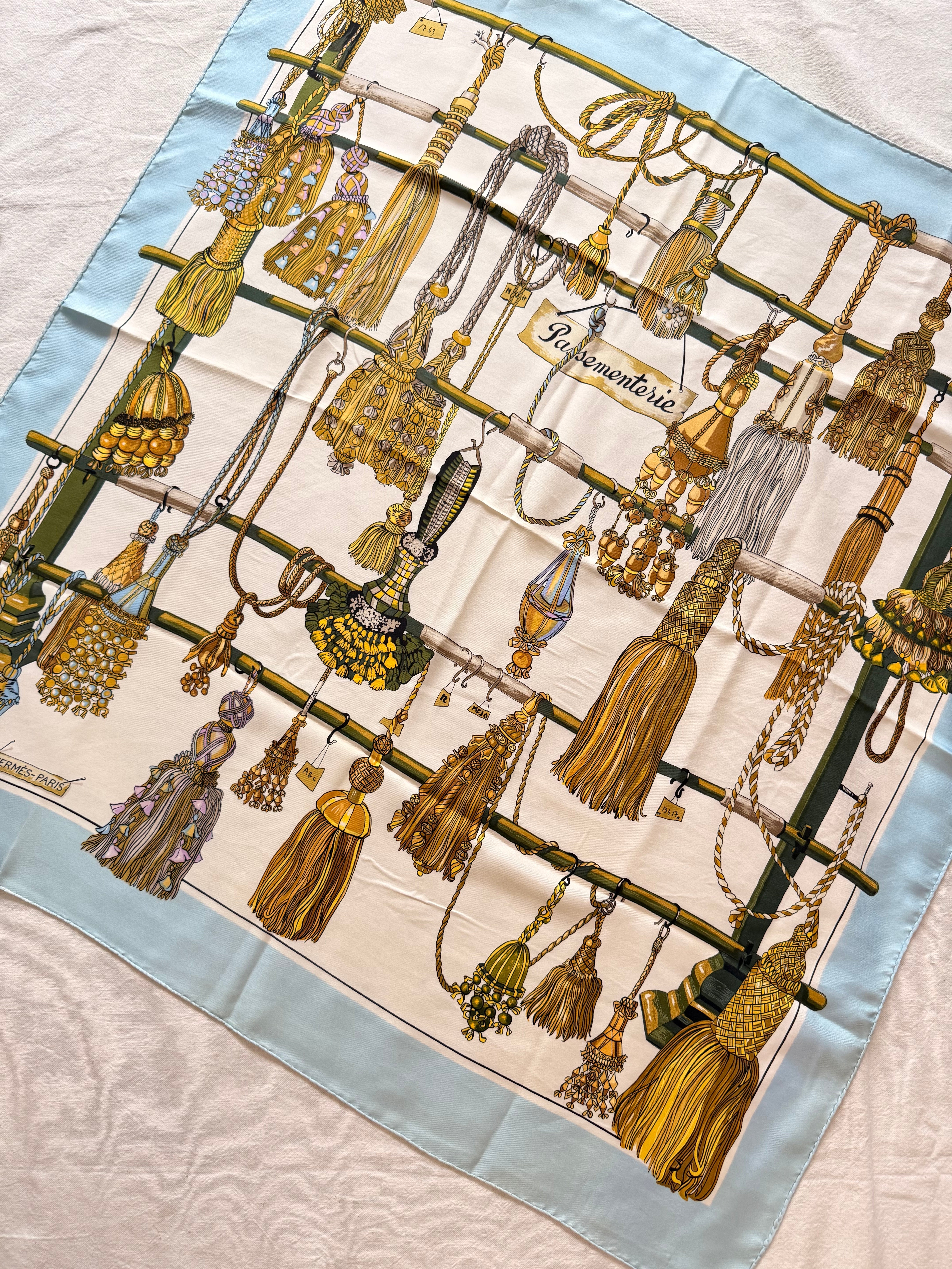 Foulard Hermès – Modèle Passementerie