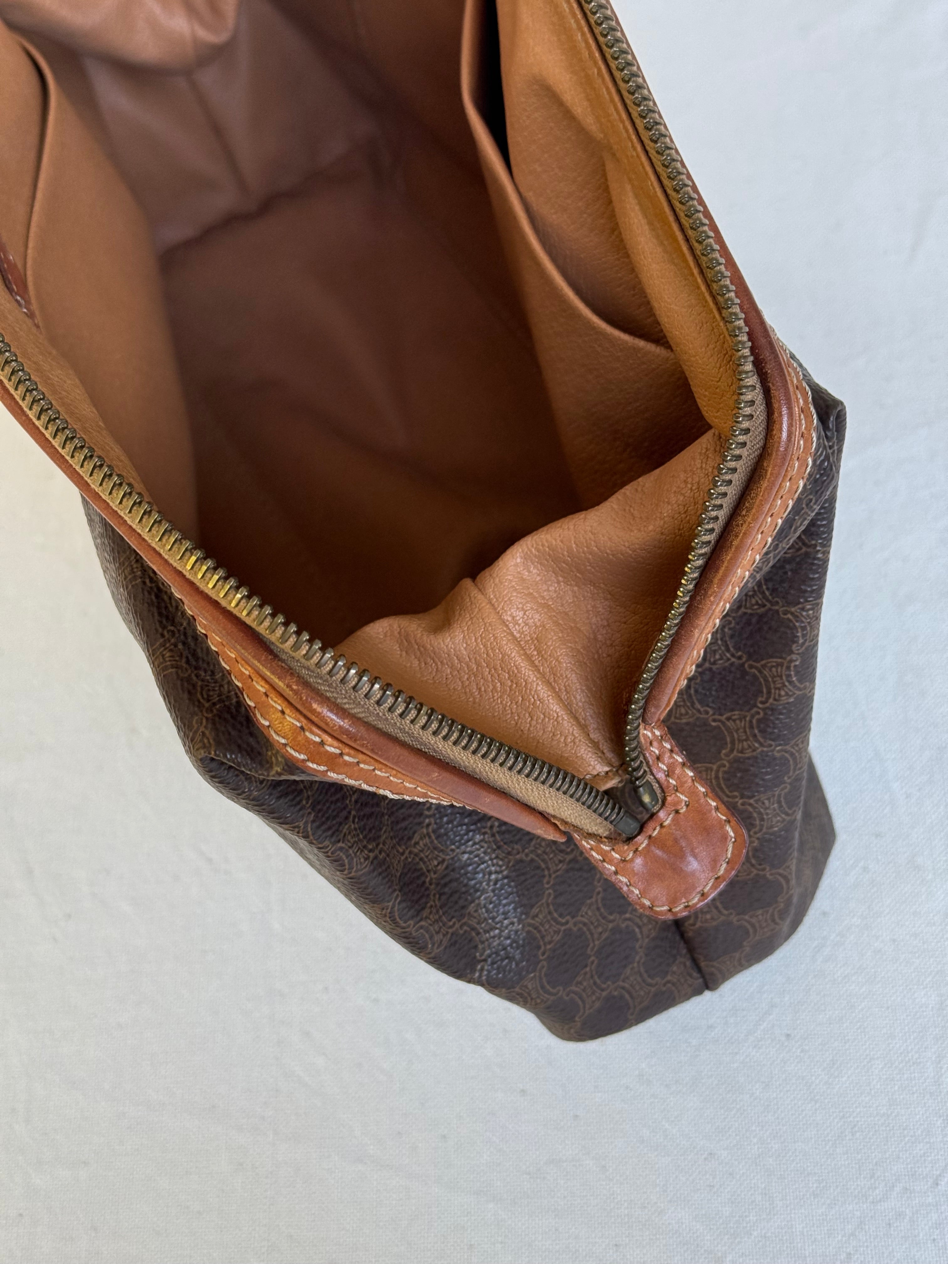 Trousse Céline vintage - Toile triomphe et cuir cognac